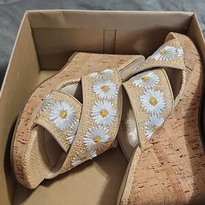 Jessica Simpson Embroidered Daisy Wedge Sandals - Tan